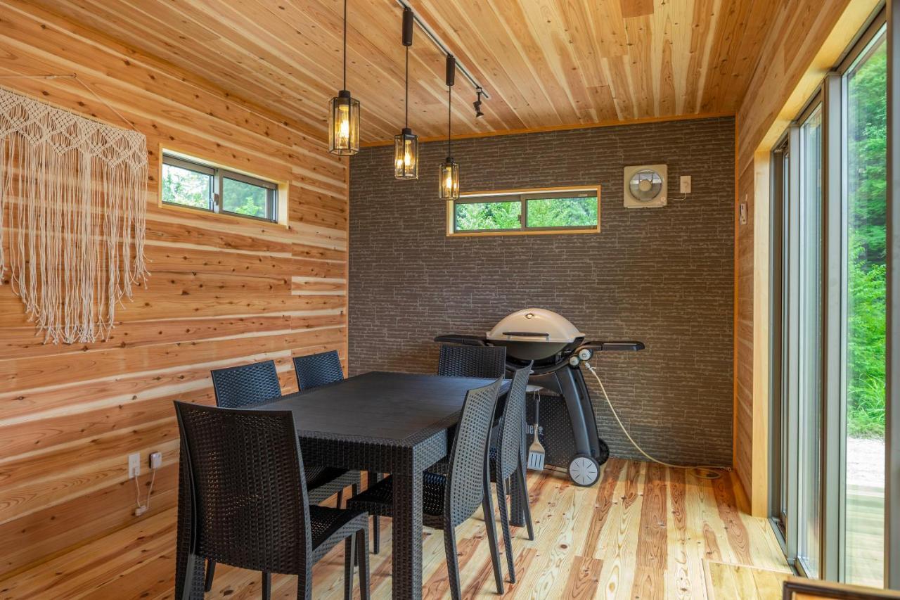 Mokki Stardust Glamping Luxury tent Achi